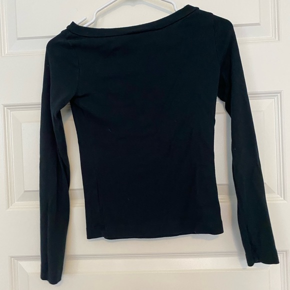 Top - Picture 3 of 6